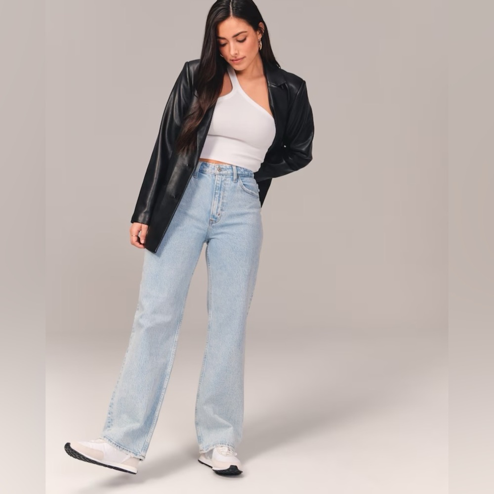 Abercrombie Curve Love 90s Relaxed Jeans